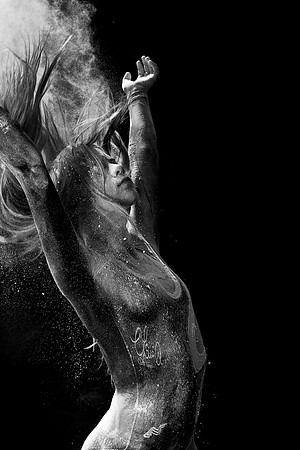 Emiley Kahl - Flour 9 - Chris Aldous Photography