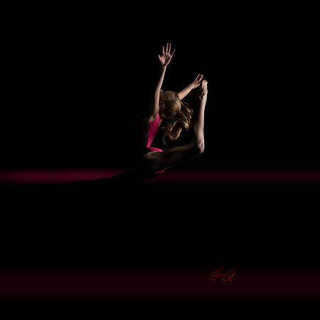 McKenna Porter leap - Chris Aldous Photography