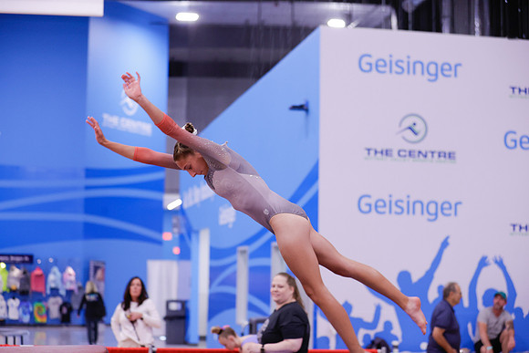 A06I895