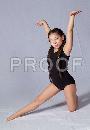 Valerie Fuentes Preteam_Q0E8504