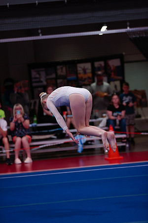 _06I0952