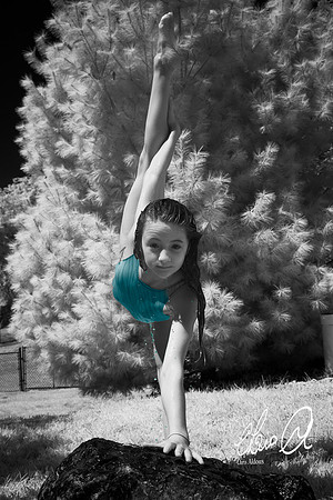 Maggie Ayres - flexibility 2 - Chris Aldous Photography