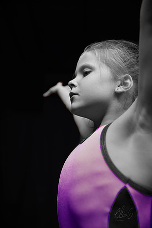 Katie Present -BW - Chris Aldous Photography
